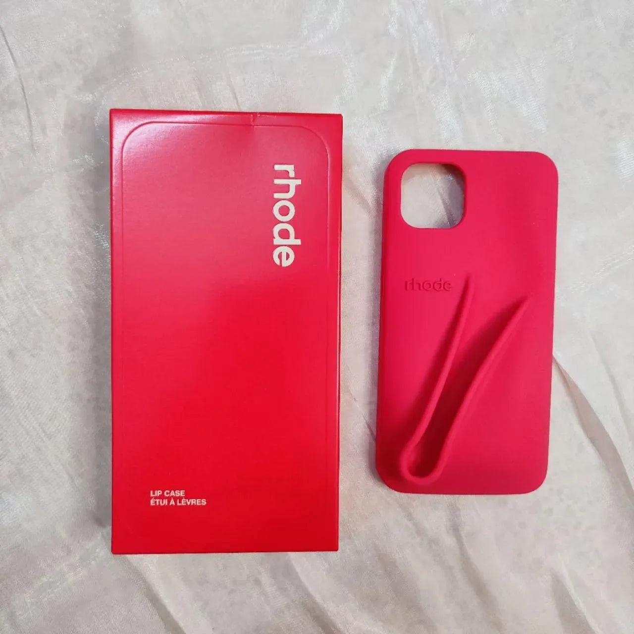 Custodia per telefono in silicone Rhode con scatola per iPhone 16, 15, 14, 13, 12 Pro Max Plus, custodia portatile per lucidalabbra e rossetto.